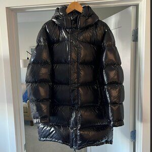 Aritzia The Super Puff™ THE SUPER PUFF™ MID- Hi-Gloss